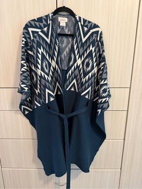 Ariat Navy and White Aztec Knit Open-Front Poncho